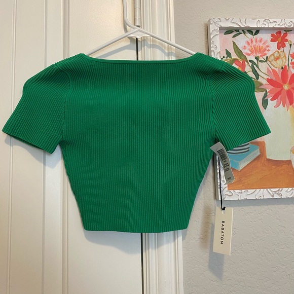 Aritzia Babaton Green Crop - Picture 2 of 4